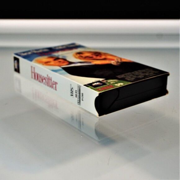 HOUSESITTER 1992 VHS Tape Steve Martin Goldie Hawn Video Universal MCA - Picture 4 of 4